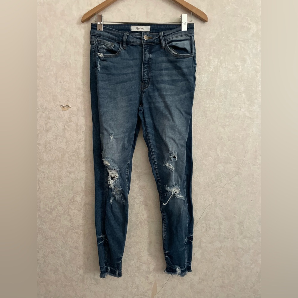 KanCan women's size 27 jeans